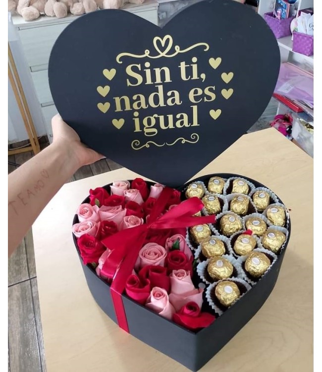 Box Ferrero rosas y chocolates Box Ferrero rosas y chocolates
