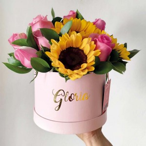 Box Emilia rosas y girasoles Box Emilia rosas y girasoles