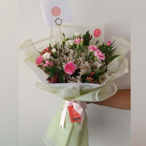 Ramo de Astromelias y claveles